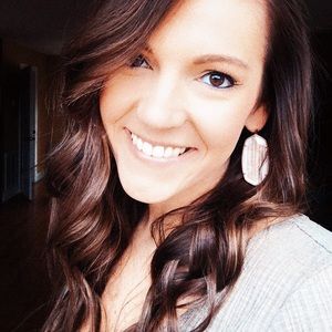 Meet your Posher, Meagan